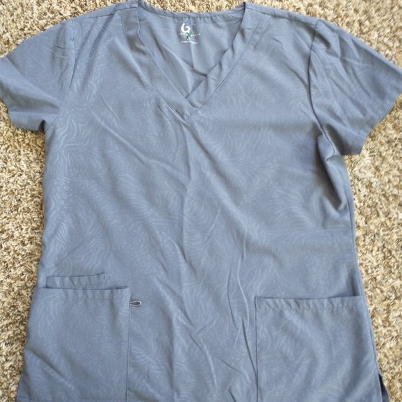 3 Scrub Tops 2 large/1 med - Picture 3 of 6